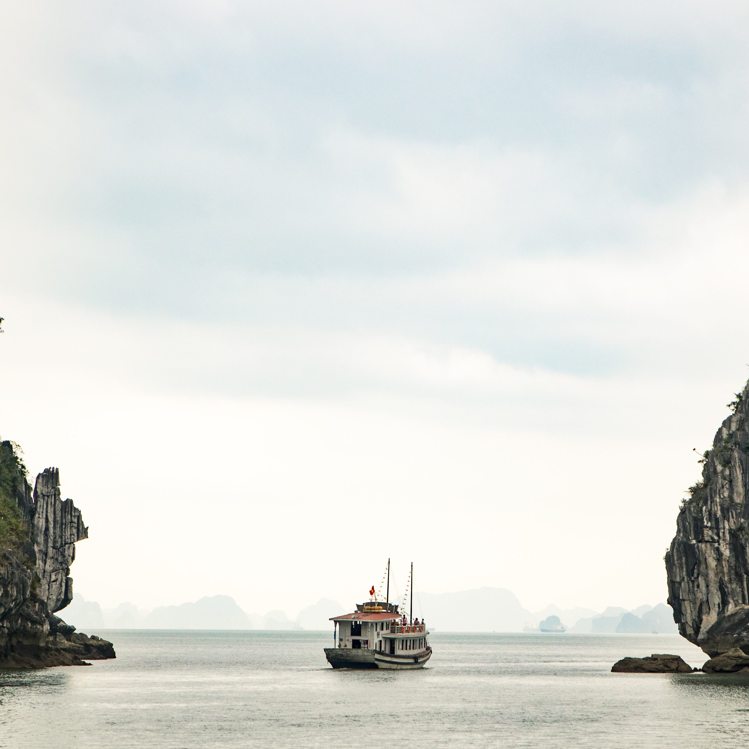 Ha Long Bay – Ha Long Park – Bai Chay 2 Days 1 Night