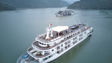 Embark on a Lan Ha Bay Cruise: A Journey Through Majestic Landscapes