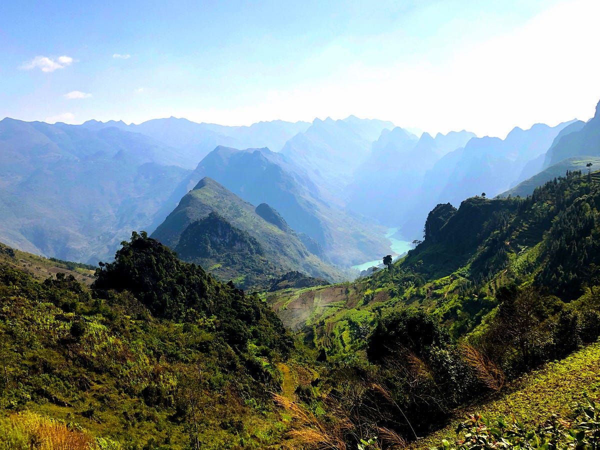 Ha Giang mountain road