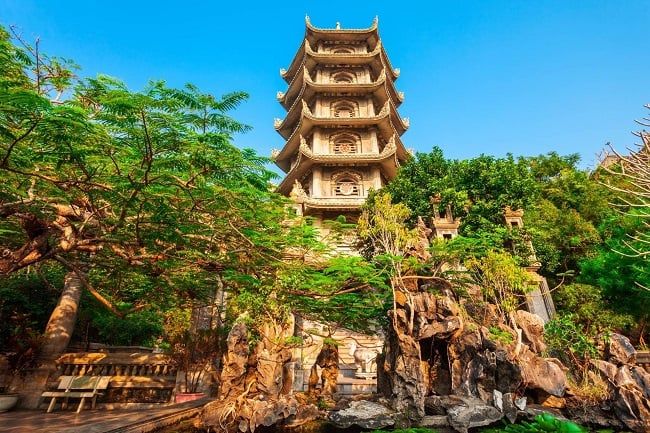 Non Nuoc Pagoda Main Hall Interior