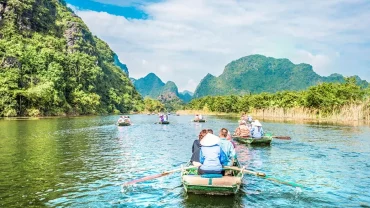 Discover Trang An, Ninh Binh: 5 Unmissable Reasons to Explore