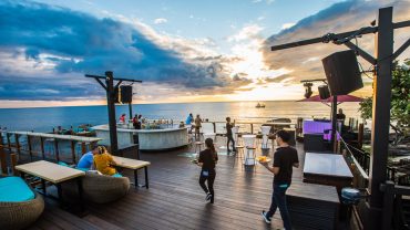 Vietnam’s Top 5 Beach Bars You Can’t Miss